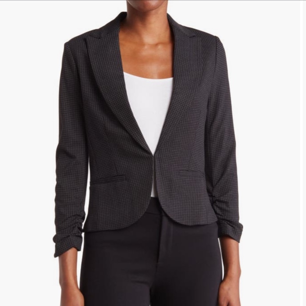 Amanda & Chelsea Check Pattern Blazer